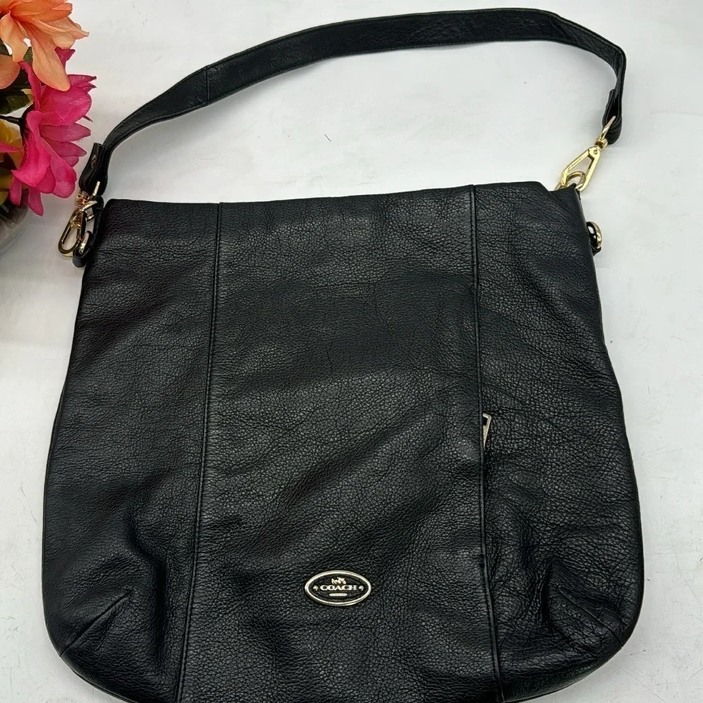 Coach Pebble Leather Shoulder Bag Large CP5163A